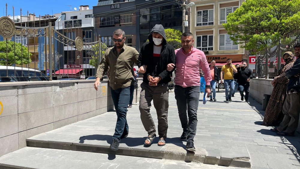 Kızını öldüren torunu ve azmettirmekle suçlanan damadının en ağır cezayı almasını istedi