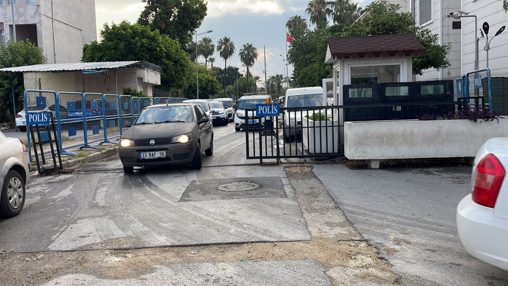 Mersin merkezli 2 ilde tefecilik ve dolandırıcılık operasyonu; 13 gözaltı kararı