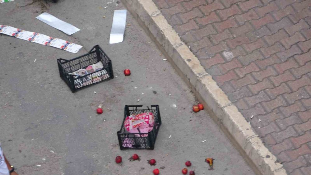 Kamyonun çaptığı seyyar satıcı yaralandı