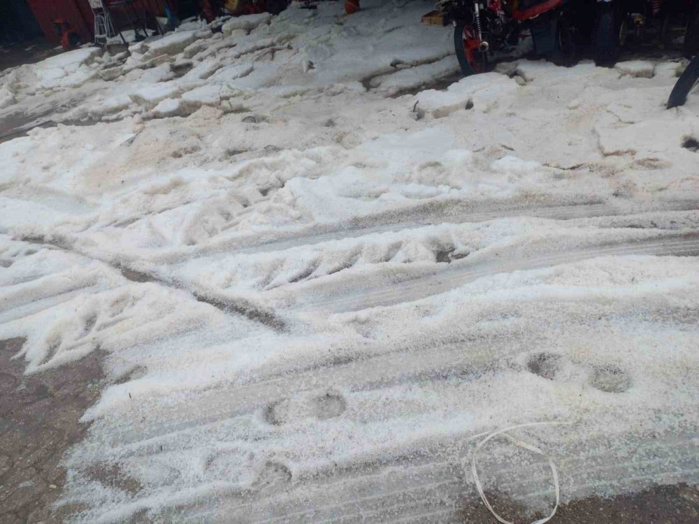 Konya’da haziran ayında kış mevsimini andıran görüntüler
