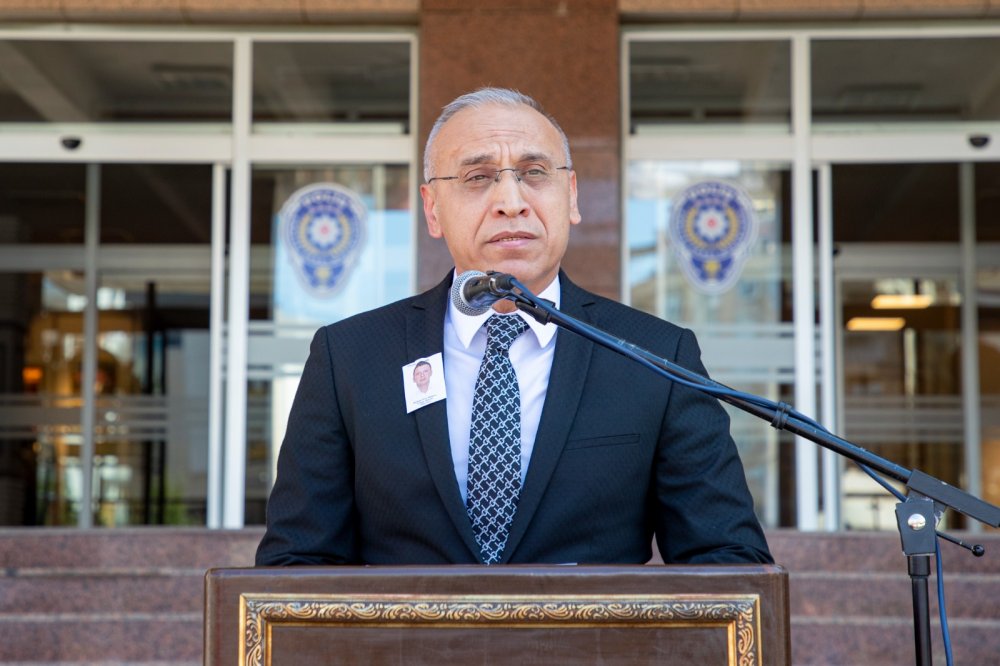 Polis memuru halı sahada kalp krizinden öldü; memleketine tayini çıkmıştı, cenazesi uğurlandı