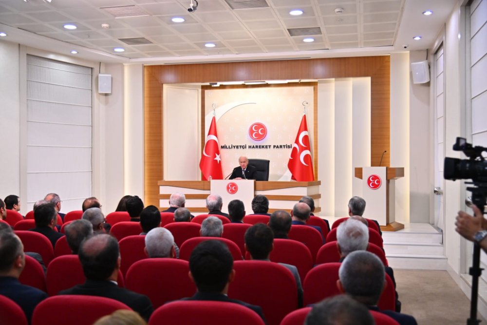 Bahçeli'den il başkanlarıyla toplantı