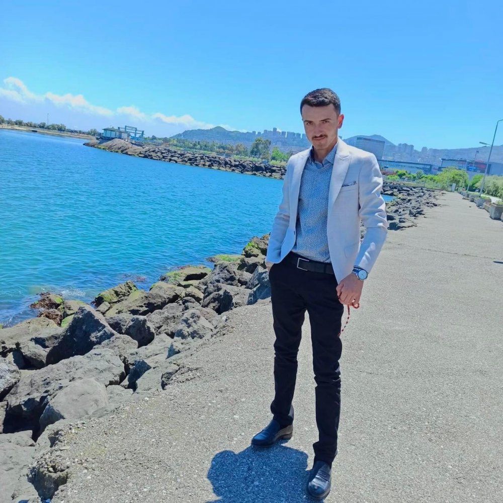 Üzerine yük asansörü düşen işçi hayatını kaybetti