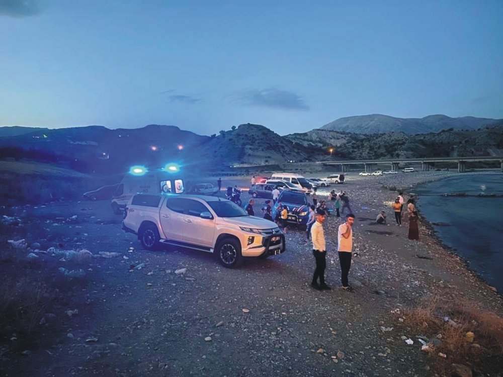 Akıntıya kapılarak boğuldu