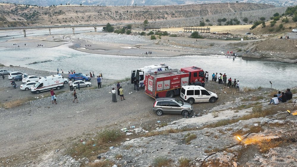 Akıntıya kapılarak boğuldu