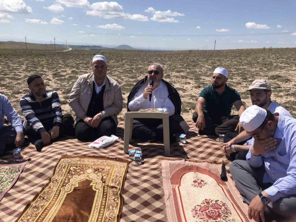 Konya'da bol yağış çiftçilerin yüzünü güldürdü...Bu kez yağmur duası değil, şükür duası
