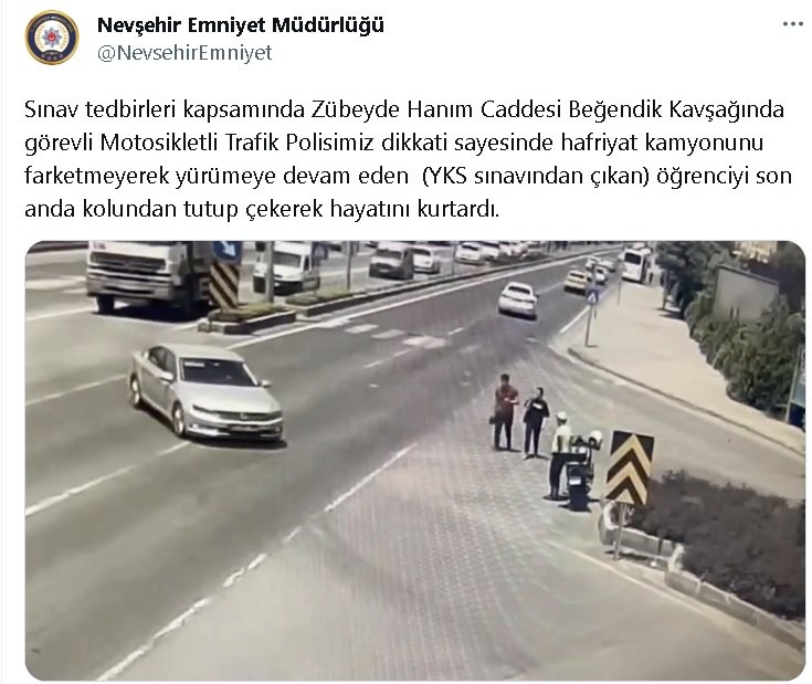 Polis, öğrenciyi kamyonun altında kalmaktan kurtardı