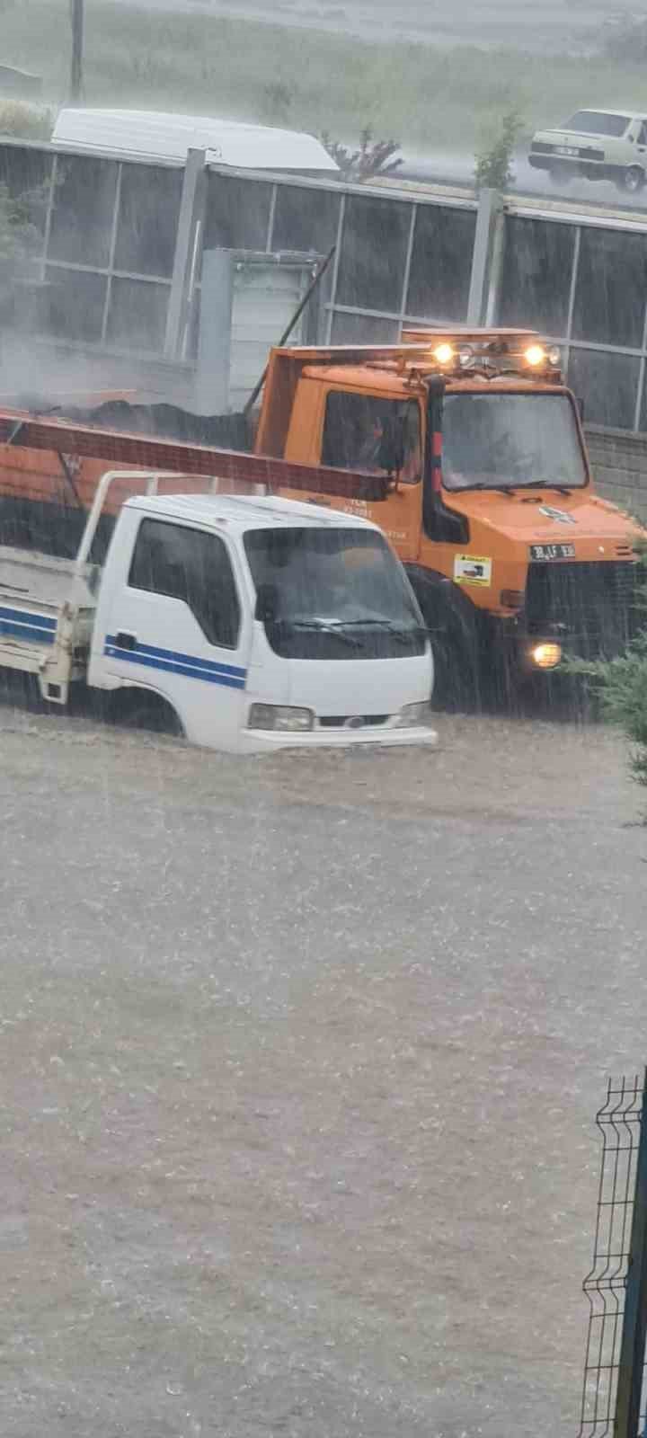 Nevşehir-Aksaray Karayolu ulaşıma kapandı