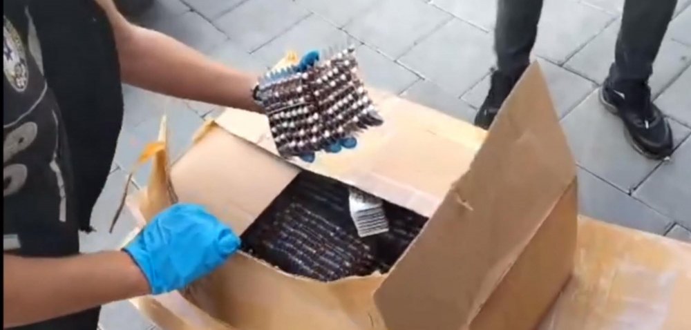 55 bin 776 sentetik ecza maddesi ele geçirildi