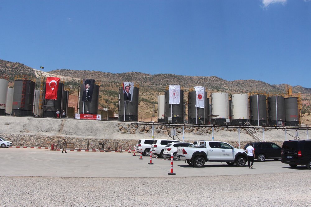 Bayraktar tarih verdi! Petrolde rekorlar yılı olacak