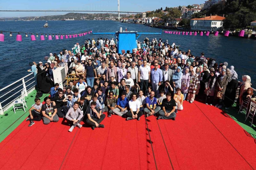 Konya'da 60 bin öğrenci iki başkent arasında gönül köprüsü kurdu