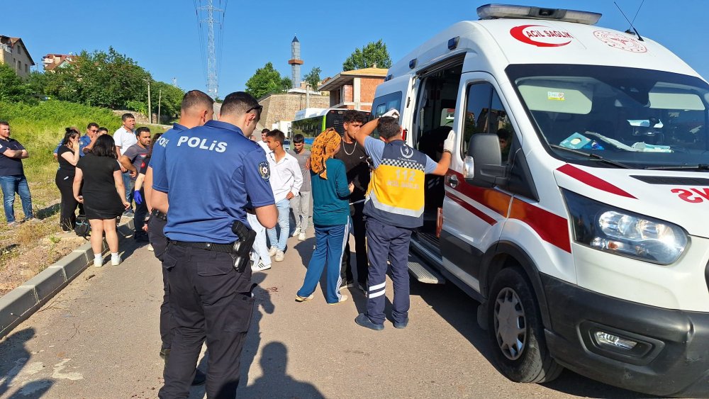 8 genç ölümden döndü