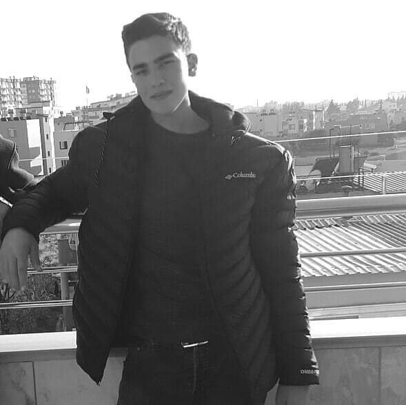 Gölete giren 2 arkadaş boğuldu