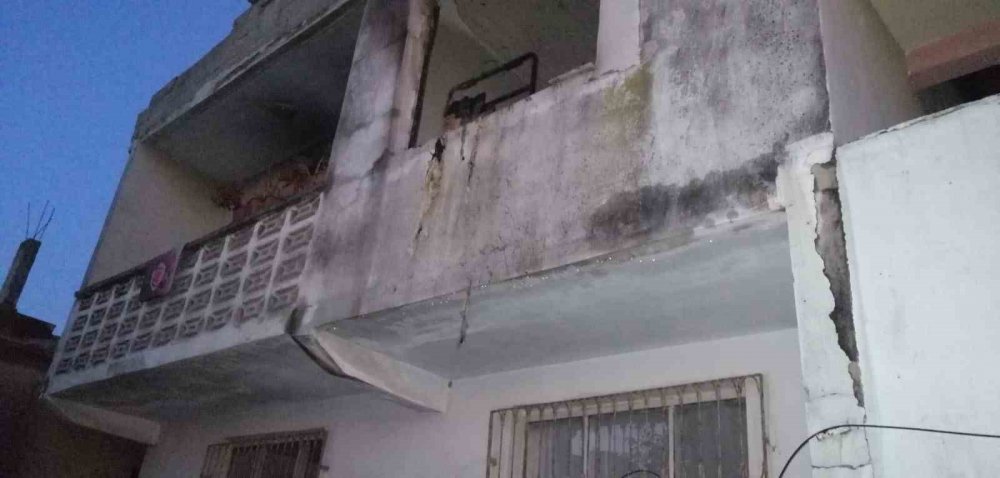 Yangında ev kullanılmaz hale geldi