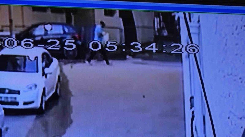 100 bin lirayı poşete koyup böyle çaldı!