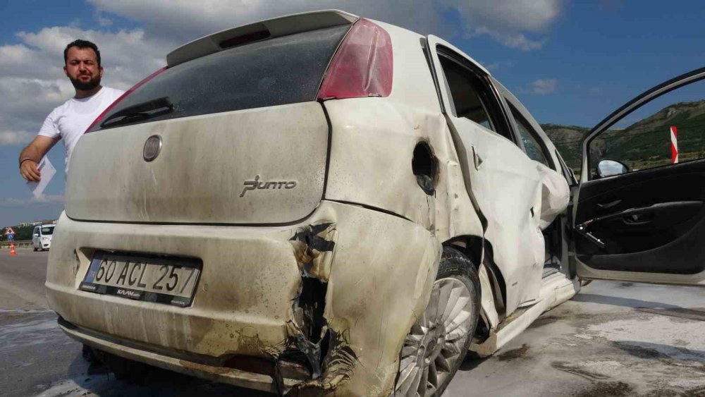 Hurdaya dönen araçta burnu bile kanamadı