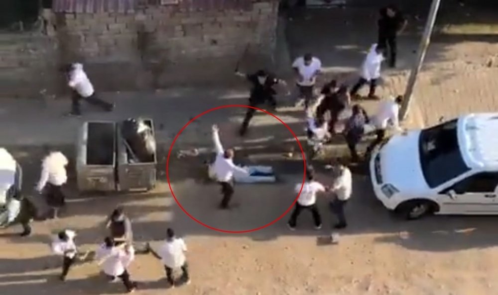 İki aile arasında taşlı, sopalı kavga