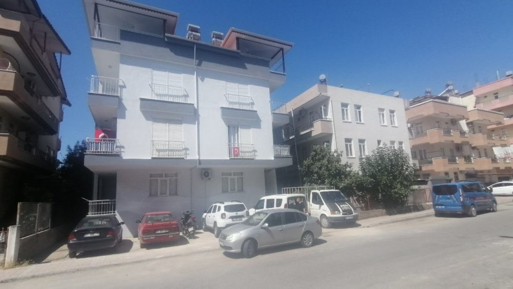 Kiraladığı dairede uyuşturucu yetiştirdi