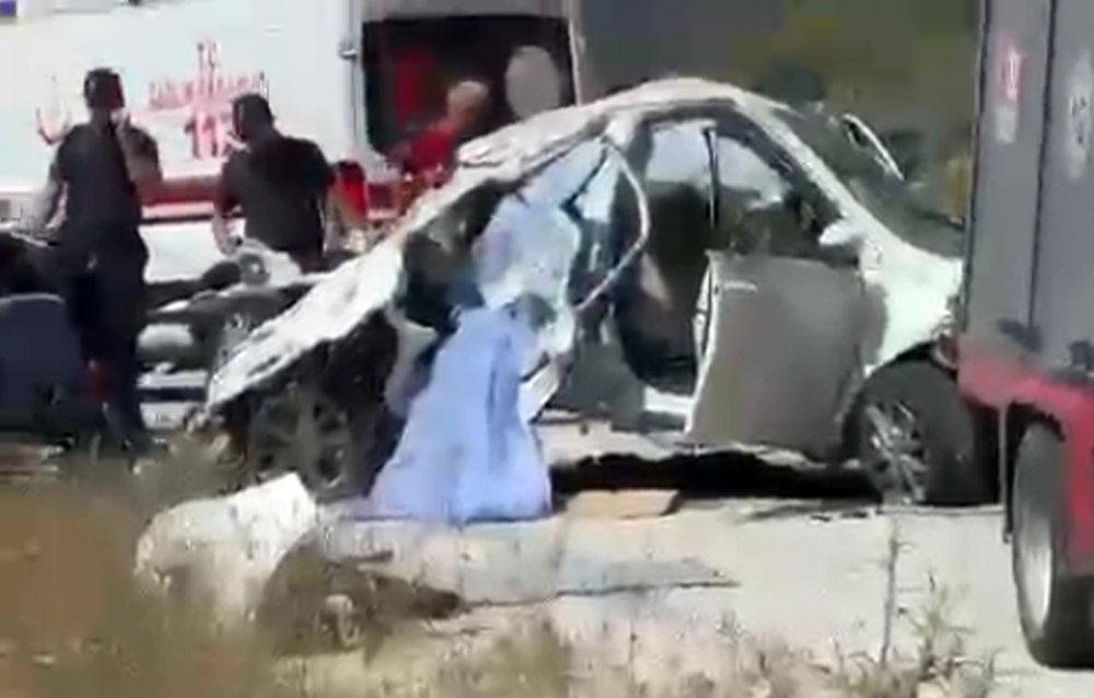 Otomobil 30 metreden yuvarlandı; karı- koca öldü, 3 kişi yaralandı
