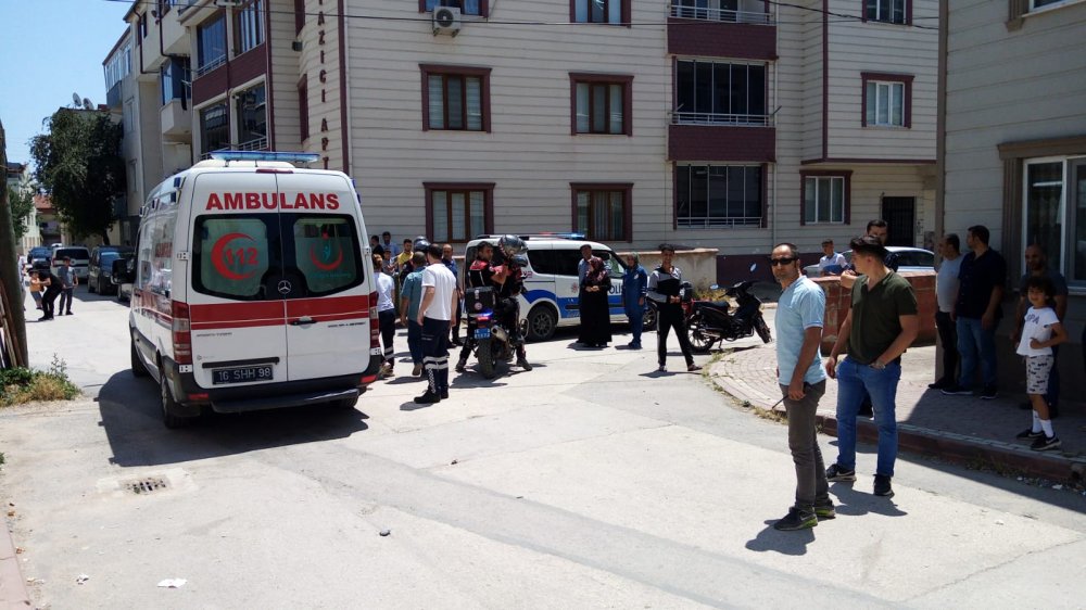 Kavgayı ayıran polislere saldırı: 6 yaralı