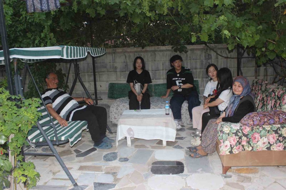 Güney Koreli üniversite öğrencileri Konya'da mola verdi... İki yemeği çok sevdiler