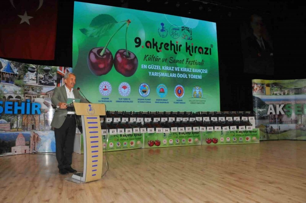 Konya’da 9. Akşehir Kirazı Kültür ve Sanat Festivali yapıldı