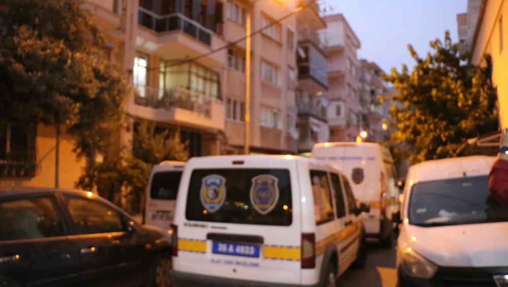 88 yaşındaki anne ile 52 yaşındaki oğlu evlerinde ölü bulundu