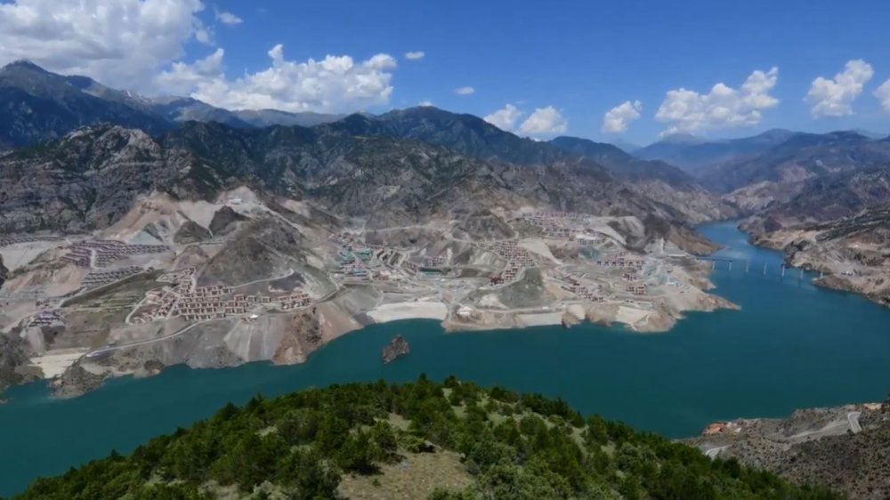 Baraj sularına gömüldü, 7 yıllık serüveni kamerada