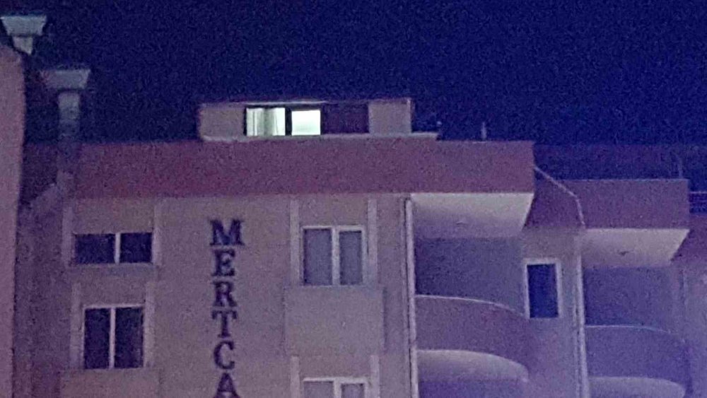 Haber alınamayan genç evinde ölü bulundu