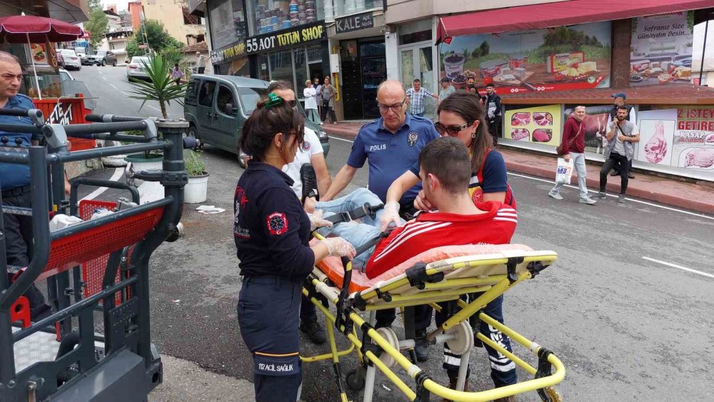 Arkadaşları darp etti, 4. katın balkonundan 3. katın balkonuna atlayarak kurtuldu