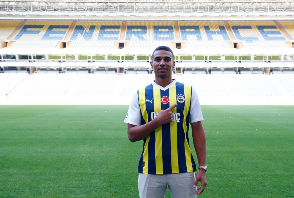 Fenerbahçe, Alexander Djiku'yu kadrosuna kattığını açıkladı