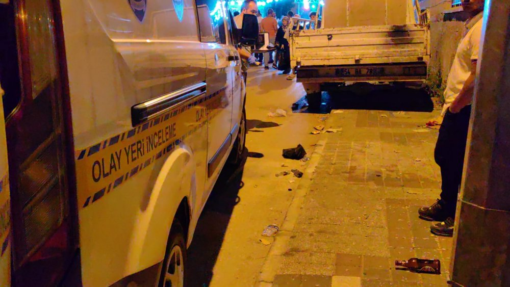 16 yaşındaki kız çocuğu, 10 yaşındaki çocuğu darbedip, babasını da bıçakla yaraladı