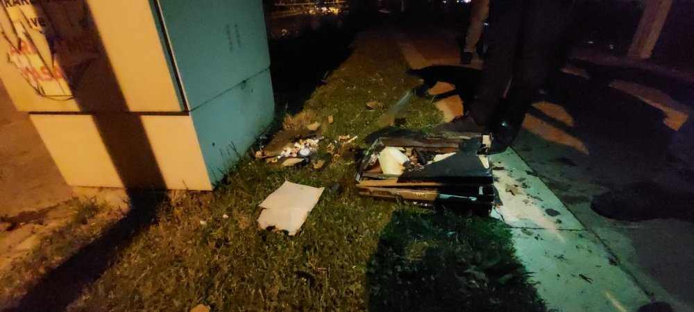 Fünye ile patlatılan şüpheli çantadan boya ve yapıştırıcı çıktı