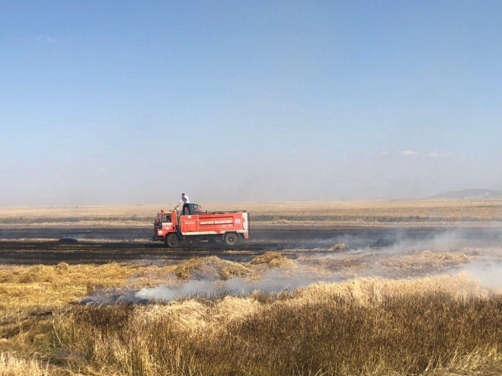 Yangına müdahale için giden çiftçi kazada öldü