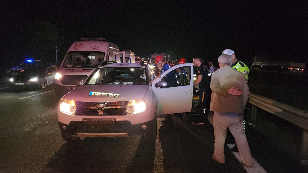 Anadolu Otoyolu'nda zincirleme kaza: 14 yaralı