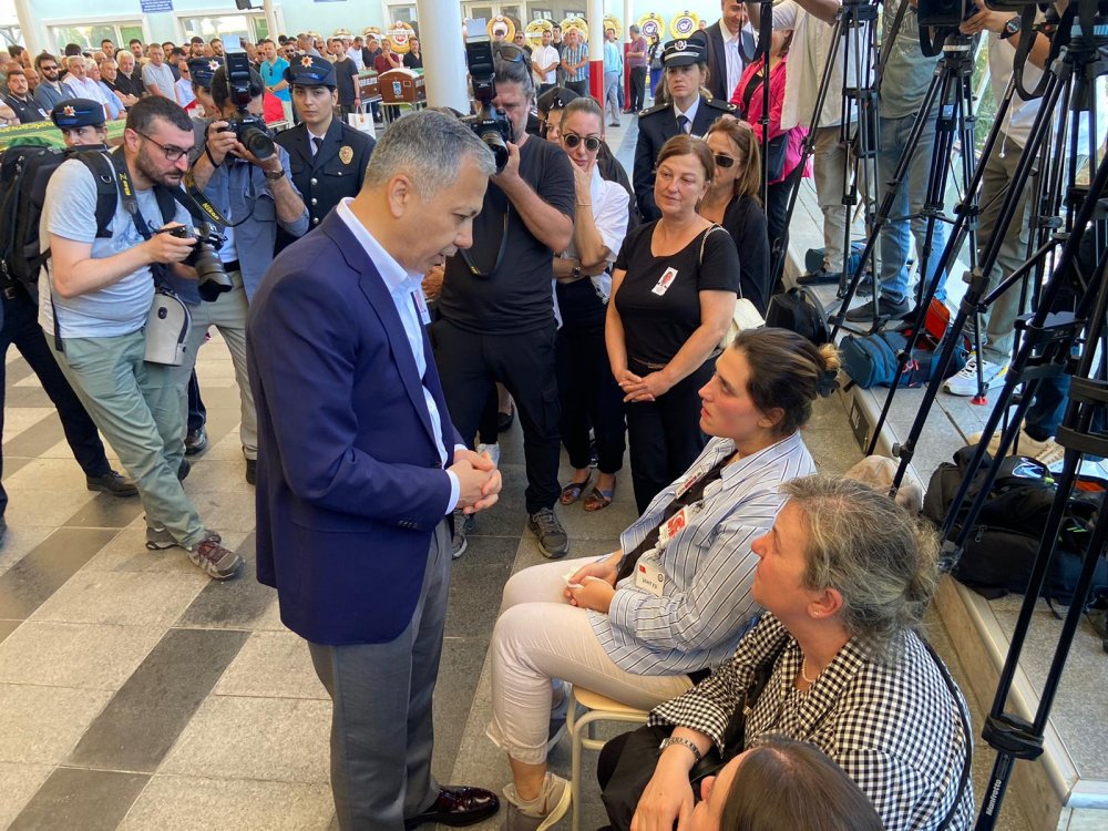 Şehit polis Alp Efe Bekit, son yolculuğuna uğurlandı