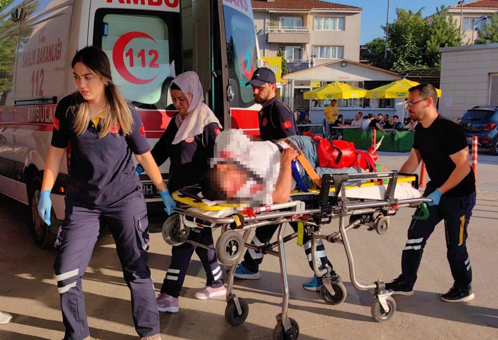 Tartıştığı arkadaşını tabancayla bacaklarından yaralayıp kaçtı