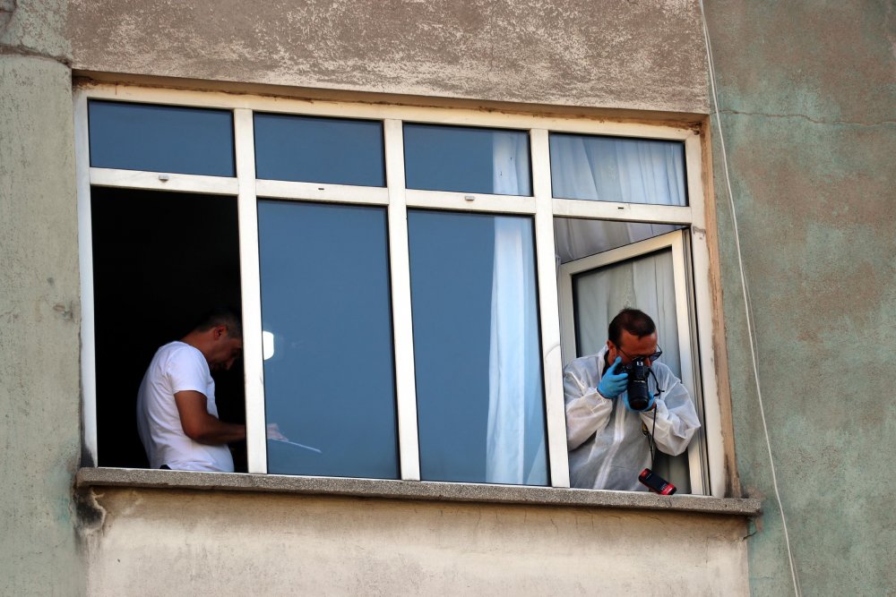 Zihinsel engelli Ömer, 3'üncü kattan düşüp öldü