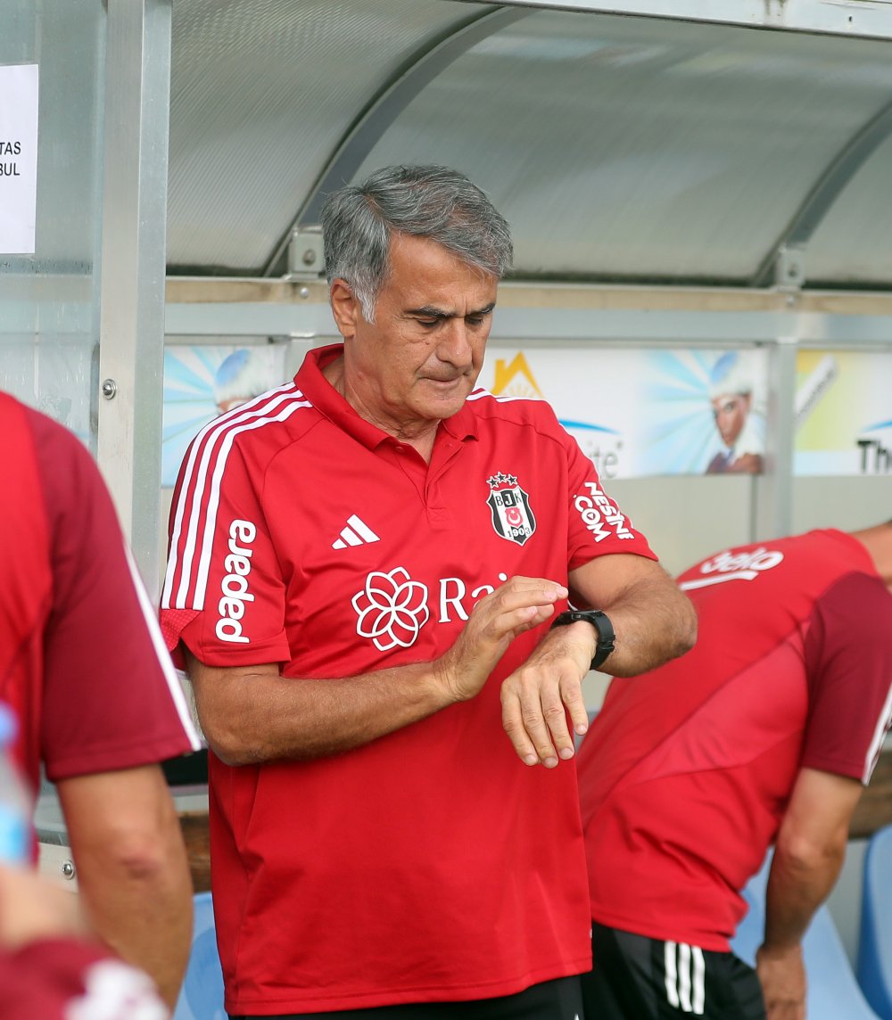 Beşiktaş hazırlık maçında farklı kazandı