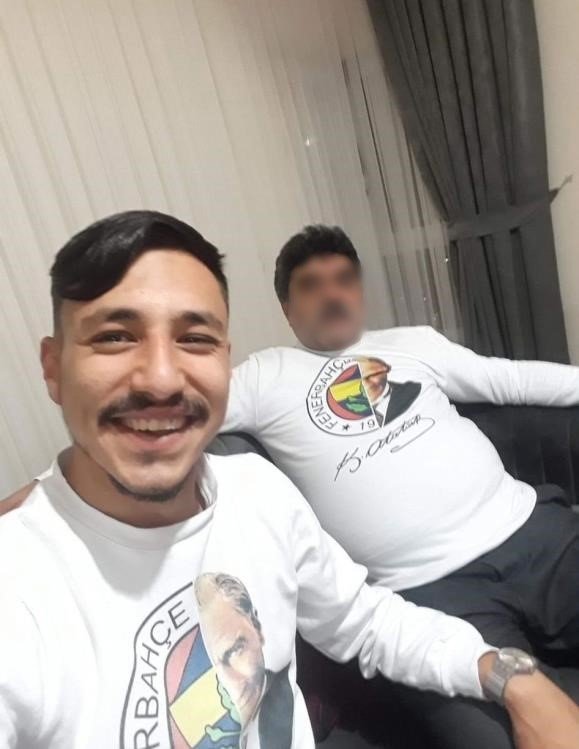 Gelinine bıçak çektiği gerekçesiyle oğlunu bıçaklayarak öldürdü