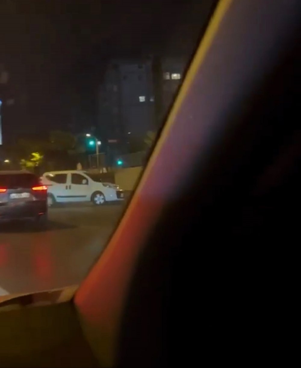 Makas atıp ters döndü!