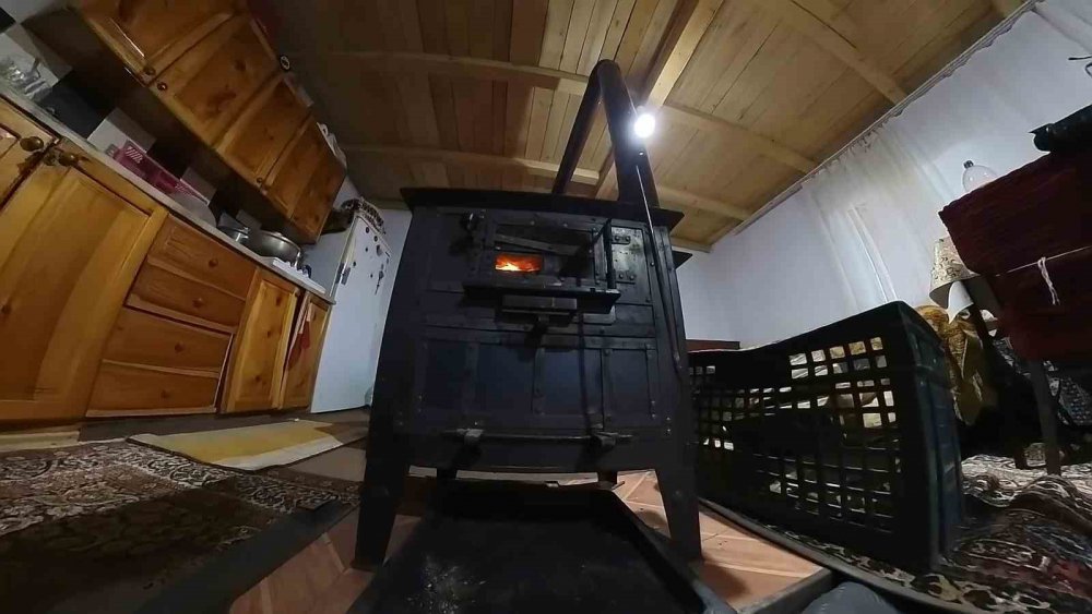 Türkiye sıcaklık rekorları kırıyor! O ildekiler soba yakıyor