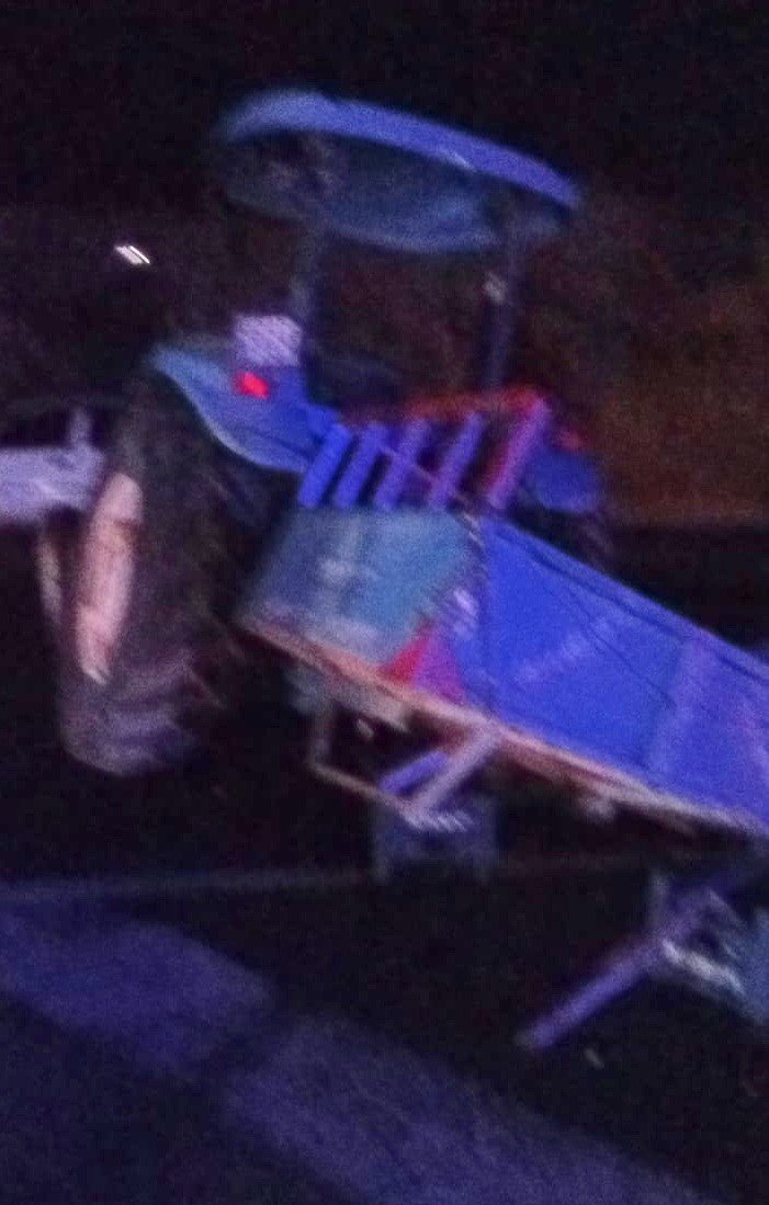 Ambulans traktörle çarpıştı!