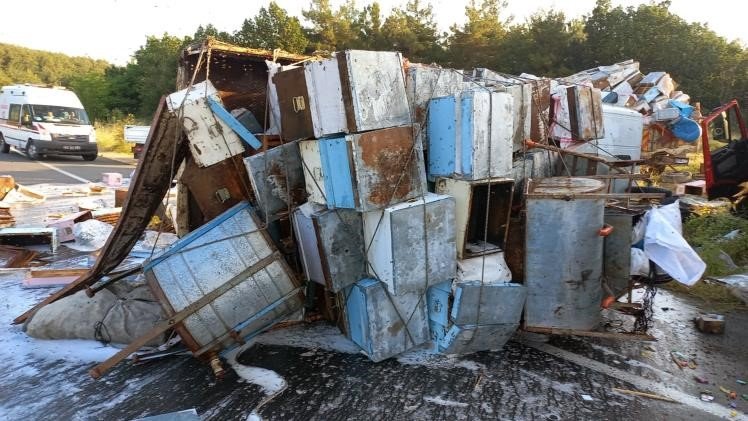 Edirne’de arıcılara tır çarptı: 4 ölü, 1 yaralı