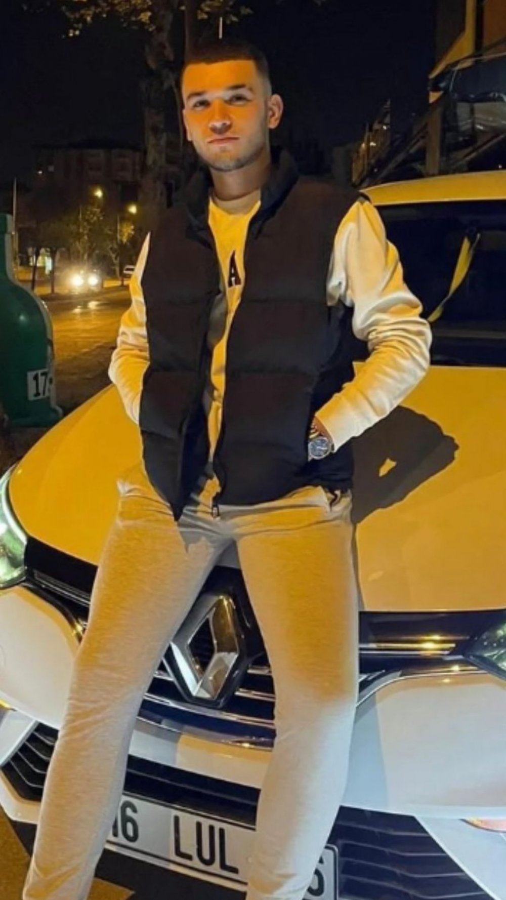 İnşaat alanına düşen otomobilde sıkışarak ölen Serdar'a veda