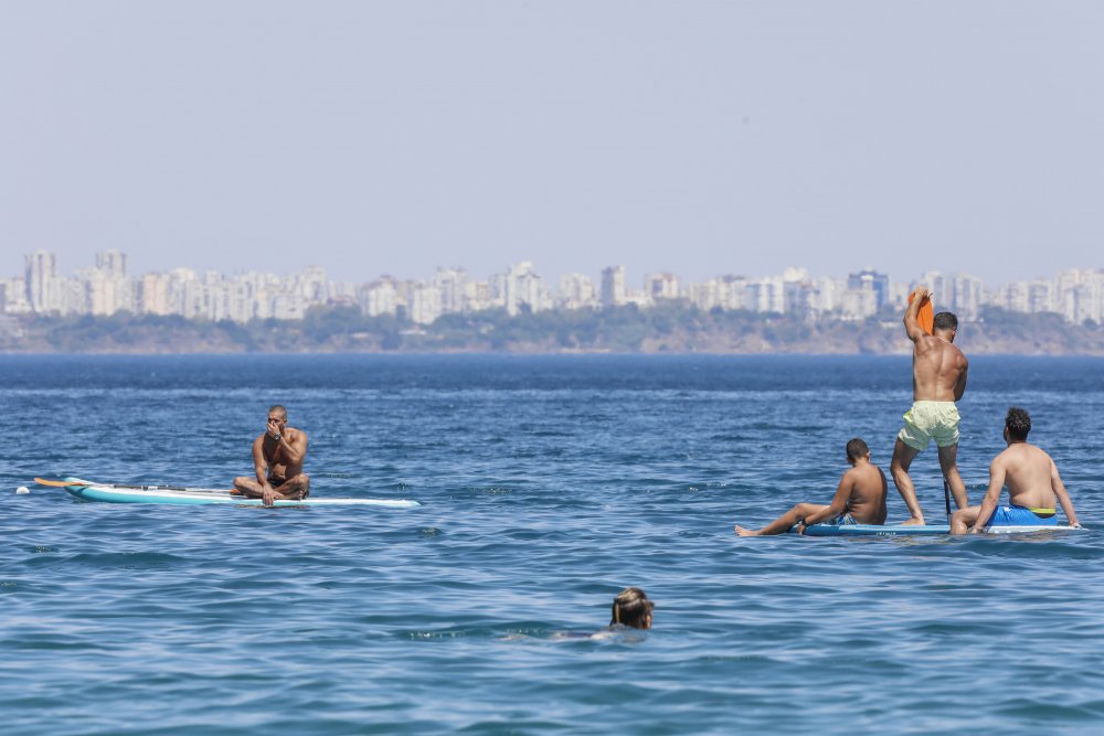 Sıcaklık 44 dereceyi bulunca oraya koştular