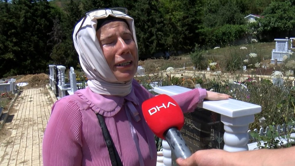 Kader'in annesinin isyanı: Mezarında bile rahat bırakmıyor