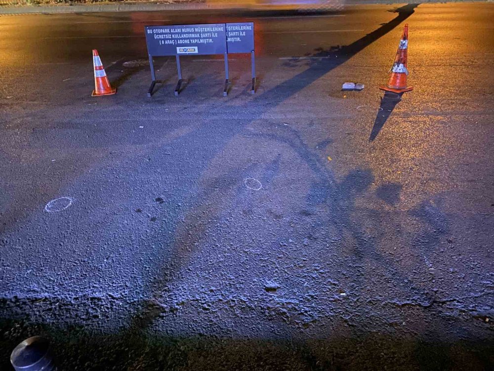 Yol kenarındaki motosikletliye silahlı saldırı: Hastanede hayatını kaybetti