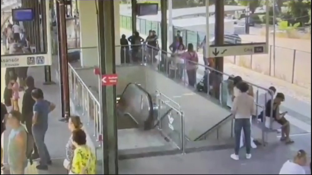 3 yıl önce kavga ettiği adamı Marmaray'da görünce ortalığı birbirine kattı