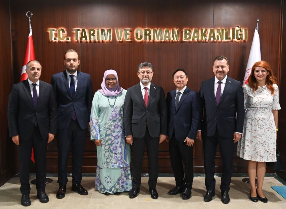 Bakan Yumaklı'dan önemli görüşme